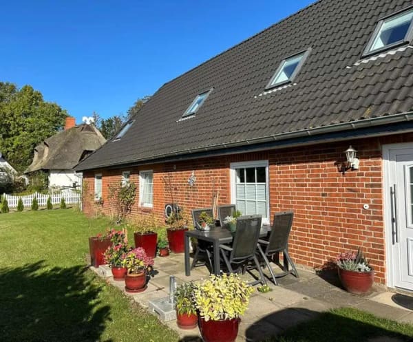 Immobilie in Lensahn - Liebevoll modernisiertes Landhaus mit 3 Wohneinheiten und vielseitigem Potenzial - Bild 0
