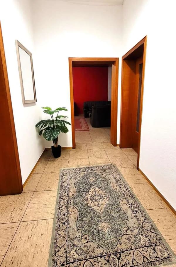 Immobilie in Echzell - Wohn- und Geschäftshaus mit einer Wohnung, Büroetage und Garage! - Bild 2