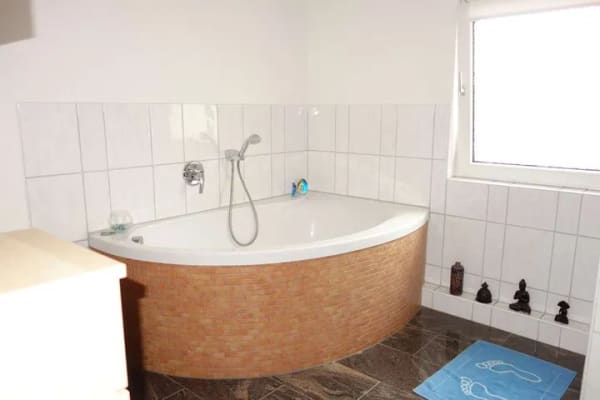 Immobilie in Wermelskirchen - Altbau, Neubau und Mieteinnahmen - ein vielseitiges Wohnkonzept! - Bild 4