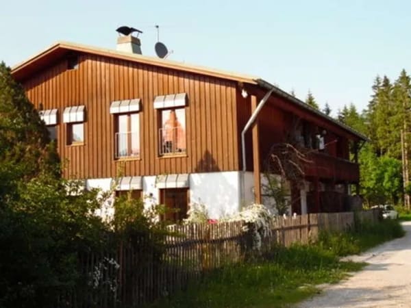 Immobilie in Lenggries - Solides Mehrfamilienhaus am Sylvensteinsee - Bild 0