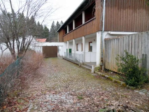 Immobilie in Lenggries - Solides Mehrfamilienhaus am Sylvensteinsee - Bild 4