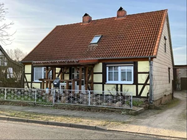 Immobilie in Oebisfelde-Weferlingen - Ihr eigener kleiner Hof! - Bild 1