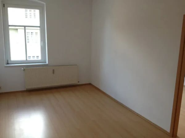 Immobilie in Glauchau - Mehrfamilienhaus saniert, verkehrsgünstige Lage - Bild 3