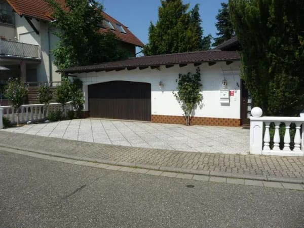 Immobilie in Lingenfeld - Lingenfeld- Blickfang - stilvoller, gepflegter, großer Bungalow-Traumgarten / von Privat ohne Makler - Bild 4