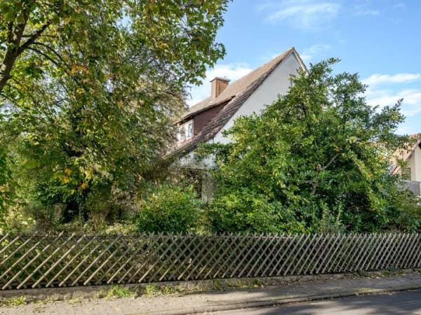 Immobilie in Oberursel - Familiendomizil in ruhiger Wohnlage mit perfekter Anbindung nach Frankfurt - Bild 2
