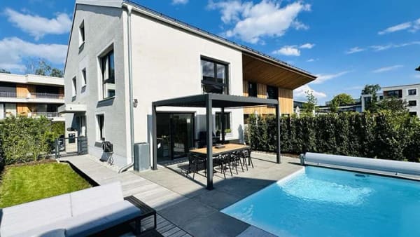 Immobilie in Schondorf am Ammersee - Provisionsfrei von privat: Neuwertiges Eckhaus am Ammersee mit Pool & Sauna - Bild 0