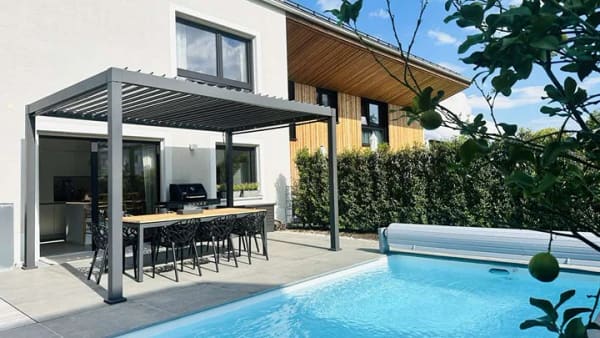 Immobilie in Schondorf am Ammersee - Provisionsfrei von privat: Neuwertiges Eckhaus am Ammersee mit Pool & Sauna - Bild 1