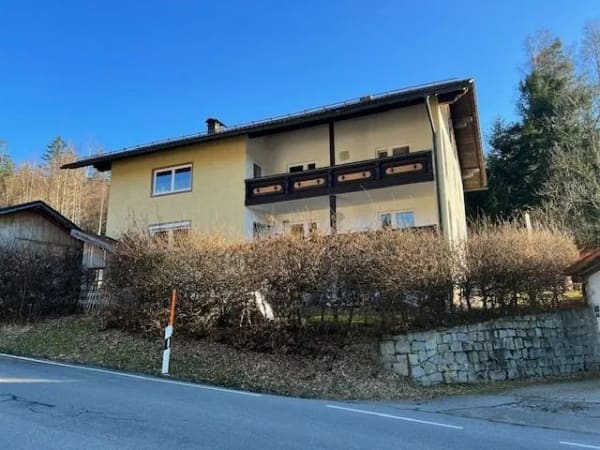 Immobilie in Bodenmais - MFH mit zwei getrennten Wohnungen und separaten Bauplatz in Bodenmais zu verkaufen - Bild 1