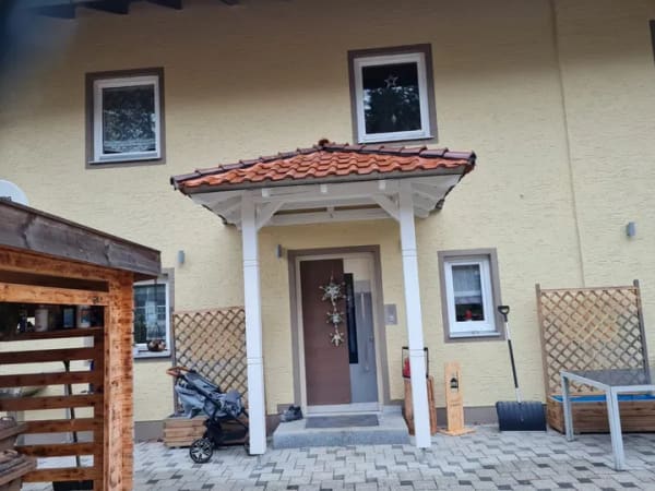 Immobilie in Bodenmais - MFH mit zwei getrennten Wohnungen und separaten Bauplatz in Bodenmais zu verkaufen - Bild 2