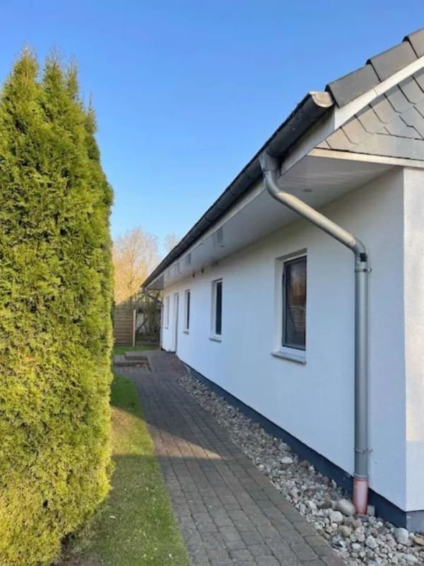 Immobilie in Schafflund - Wohnhaus mit 2 ebenerdigen Wohnungen und großer PV-Anlage - Bild 3