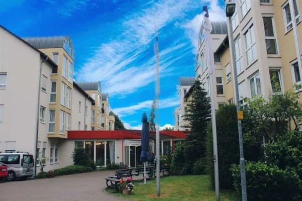 Immobilie in Pfinztal - BITTE TEXT LESEN: Pflegeapartment im Seniorenzentrum Haus Edelberg in Pfinztal - Bild 1