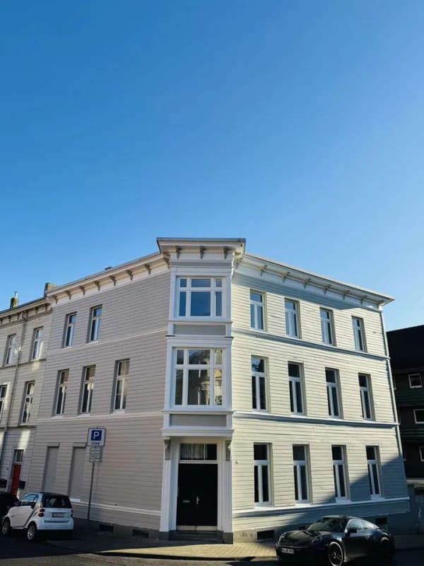 Immobilie in Mettmann - 6 % Rendite ! Saniertes MFH mit 5 WE im imposanten Denkmalobjekt in zentraler Lage von Mettmann - Bild 0
