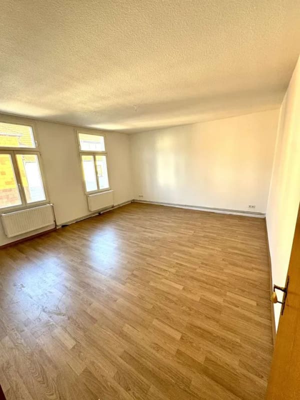 Immobilie in Mettmann - 6 % Rendite ! Saniertes MFH mit 5 WE im imposanten Denkmalobjekt in zentraler Lage von Mettmann - Bild 3
