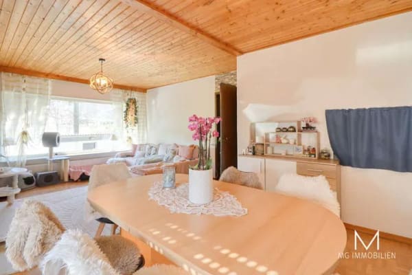 Immobilie in Kollweiler - MG - Bungalow am Feldrand mit Doppelgarage, Garten und Waldgrundstück - Bild 2
