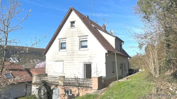 Immobilie in Mosbach - Mosbach: Charmantes Ein- bis Zweifamilienhaus mit großem Grundstück und vielseitigem Potenzial! - Bild 0