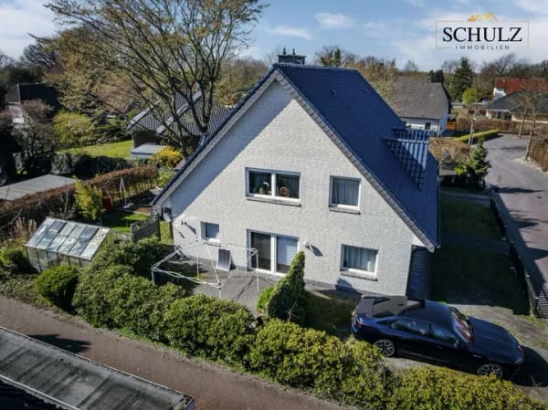 Immobilie in Bad Zwischenahn - Einzigartiges Investitionsobjekt: Drei Wohneinheiten im idyllischen Bad Zwischenahn - Bild 1