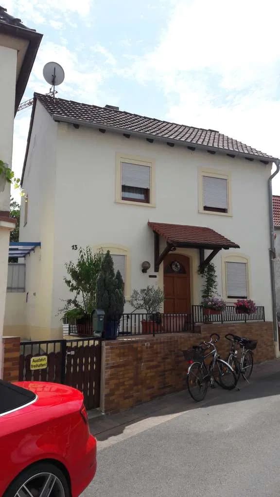 Immobilie in Deidesheim - Kapitalanleger aufgepasst! Provisonsfrei! Freundliches 3-Zimmer-Einfamilienhaus in Deidesheim - Bild 0