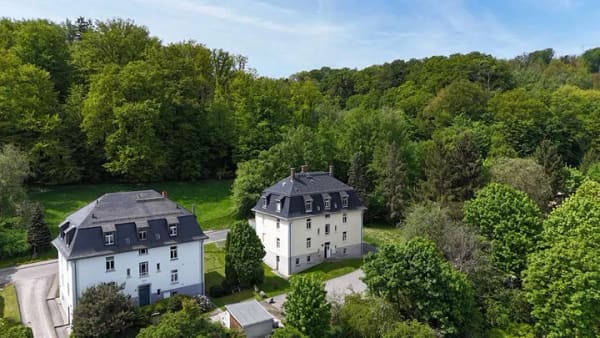Immobilie in Leubsdorf - Stattliches, hochwertig saniertes & voll vermietetes Mehrfamilienhaus (5WE) in Leubsdorf b. Chemnitz - Bild 2