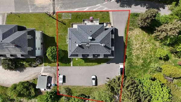 Immobilie in Leubsdorf - Stattliches, hochwertig saniertes & voll vermietetes Mehrfamilienhaus (5WE) in Leubsdorf b. Chemnitz - Bild 4