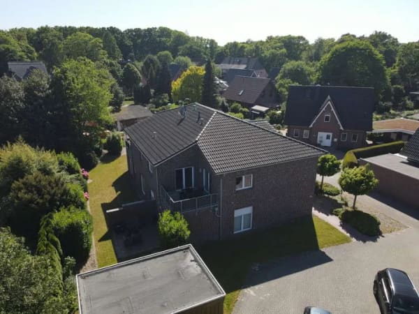 Immobilie in Hude (Oldenburg) - Kapitalanleger aufgepasst! Junges 4-Parteien-Haus in ruhiger Lage. - Bild 1
