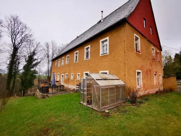 Immobilie in Halsbrücke - Ehemaliger Pfarrhof mit sehr großem Grundstück Nähe Freiberg - Bild 0