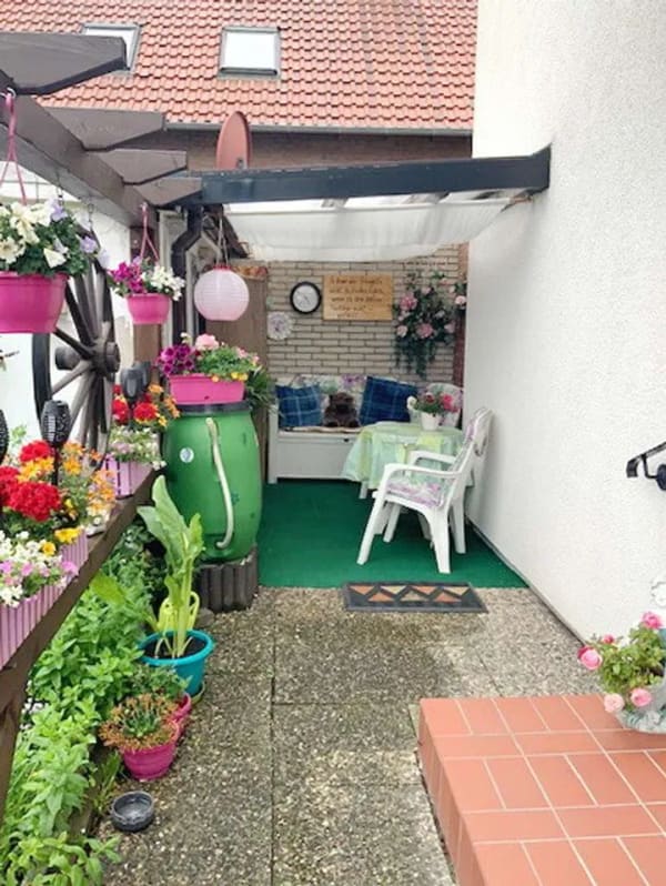 Immobilie in Sehlde - Wohnkomfort in Ortsrandlage – mit Freisitz statt Gartenarbeit - Bild 2