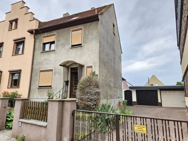 Immobilie in Lutherstadt Eisleben - Einfamilienhaus in zentraler Lage in Eisleben - Bild 1