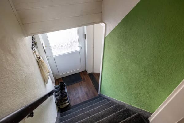Immobilie in Delmenhorst - *** ENERGIEAUSWEIS "E" - 3 EBENEN - 2 KÜCHEN - 2 BÄDER - 1 traumhafte TERRASSE und zentrale LAGE *** - Bild 2