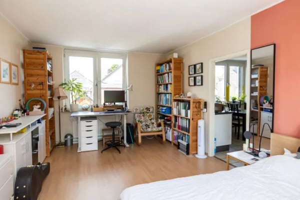 Immobilie in Delmenhorst - *** ENERGIEAUSWEIS "E" - 3 EBENEN - 2 KÜCHEN - 2 BÄDER - 1 traumhafte TERRASSE und zentrale LAGE *** - Bild 3