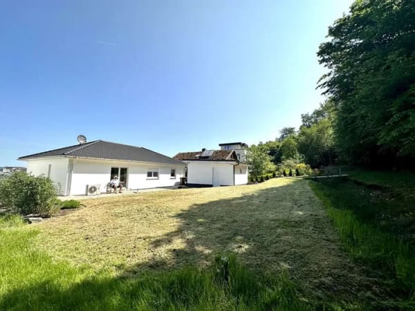 Immobilie in Hachenburg - KÜHLUNG A+++ENERGIE, NEU, CO2-frei, SCHLOSSBLICK, Direkt am Eichenurwald, Herrliches Architektenhaus - Bild 0