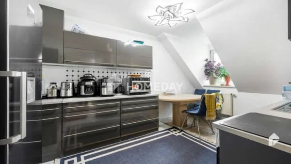 Immobilie in Mainburg - Bezugsfrei! Maisonette Wohnung mit zwei Balkonen, TG-SP und Außen-SP - Bild 1