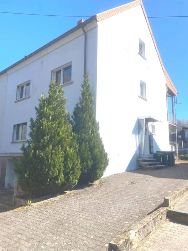 Immobilie in Saarlouis - Einseitig angebautes 3 Familienhaus in bevorzugter Lage  - Bild 0