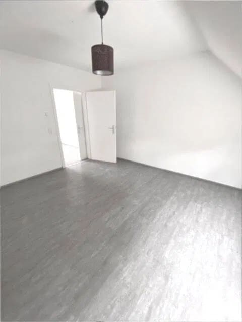 Immobilie in Saarlouis - Einseitig angebautes 3 Familienhaus in bevorzugter Lage  - Bild 1