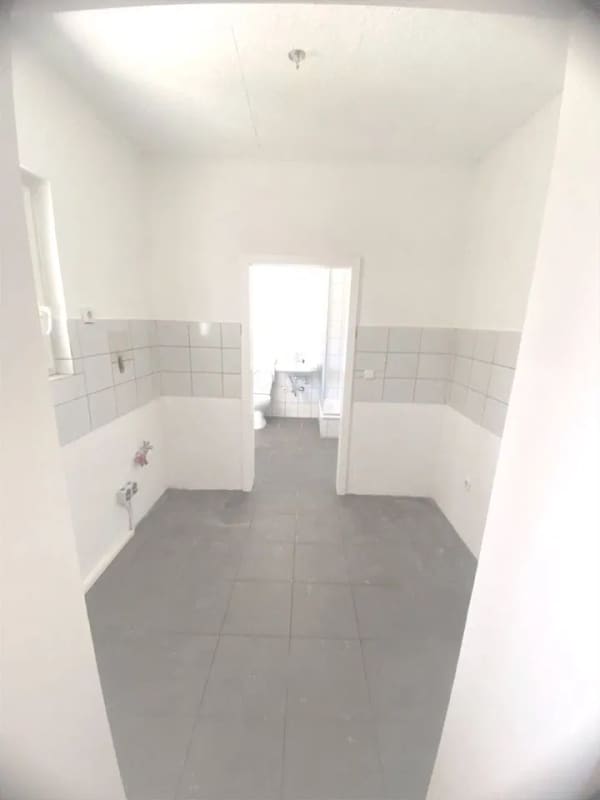 Immobilie in Saarlouis - Einseitig angebautes 3 Familienhaus in bevorzugter Lage  - Bild 2