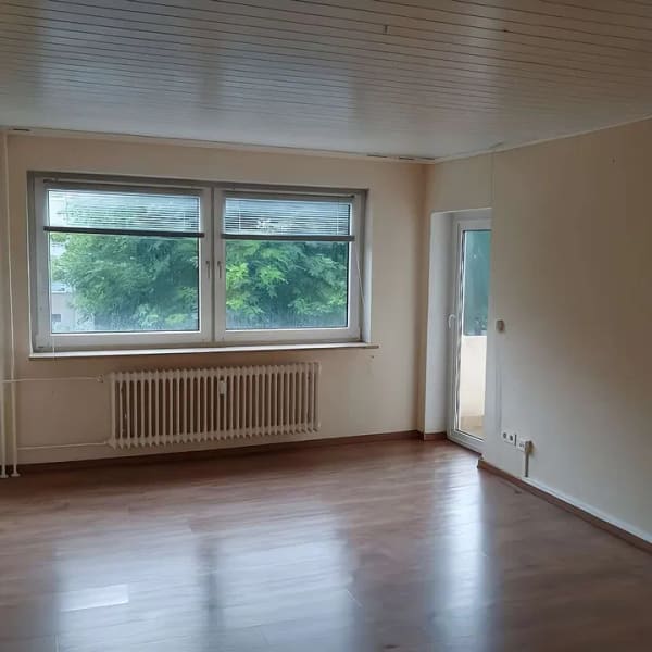 Immobilie in Harrislee - Vermietete Eigentumswohnung, ca. 72m², 3 Zimmer, mit Loggia und eigener Garage - Bild 1
