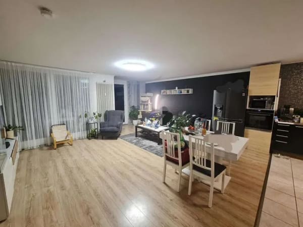 Immobilie in Rodgau - Großzügige 3-Zimmer-Wohnung mit Balkon und Weitblick in Top-Lage von Nieder-Roden bei Frankfurt - Bild 2