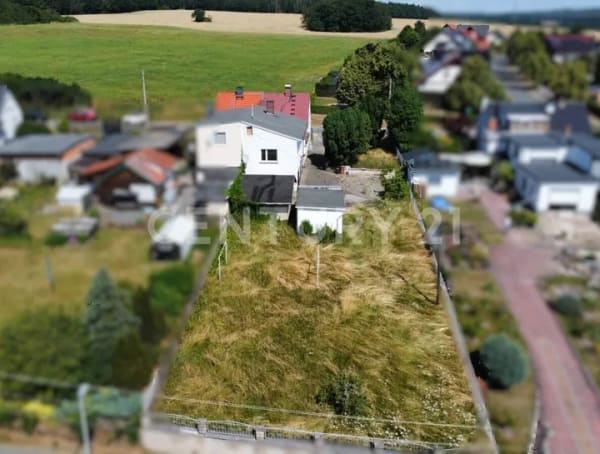 Immobilie in Weida - Doppelhaushälfte mit großem Garten und viel Potenzial! - Bild 3