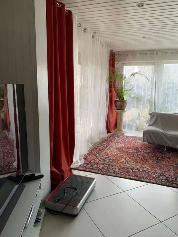 Immobilie in Friolzheim - Grosszügiger, sehr heller Winkelbungalow mit 6,5 Zi in Sackgassenendlage in Enzkreis, Friolzheim - Bild 2