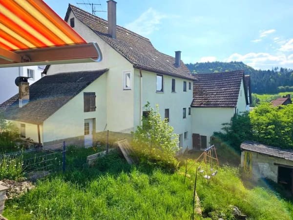 Immobilie in Haiterbach - Ein Haus + ein Bauplatz = zwei Grundstücke - Bild 2