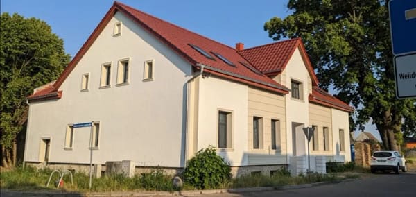 Immobilie in Kloster Lehnin - Stilvolle Altbau-Villa, großzügiges Herrenhaus für 1-2 Familien bzw. Mehrgenerationen, hochwertig ausgestattet, Altbau in modernem und veredeltem Sanierungszustand, großes Grundstück mit zusätzlichem Bebauungspotenzial für ein DH oder 3 RH - Bild 0