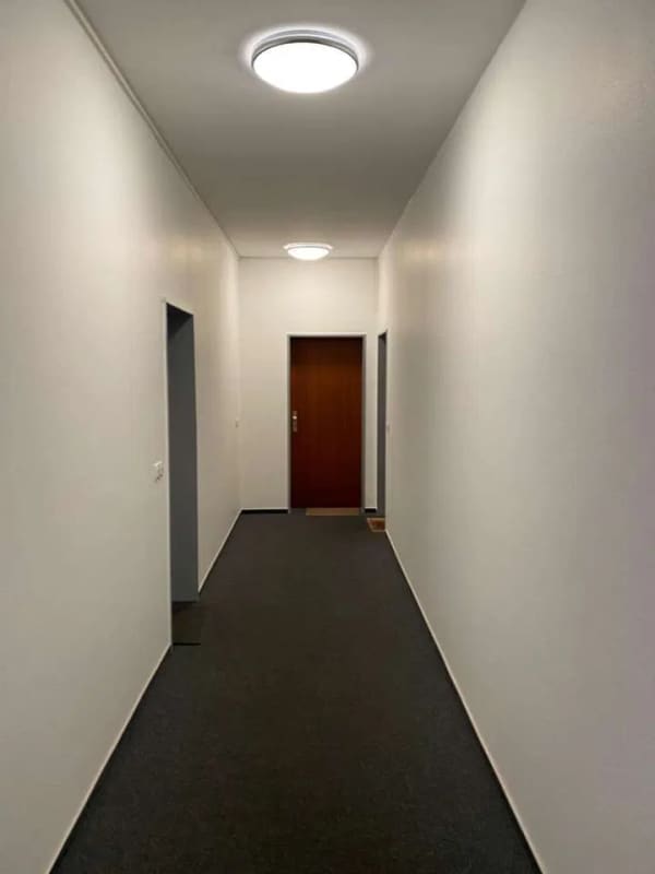 Immobilie in Bad Schwartau - Charmante Etagenwohnung mit Aufzug und T - Bild 2