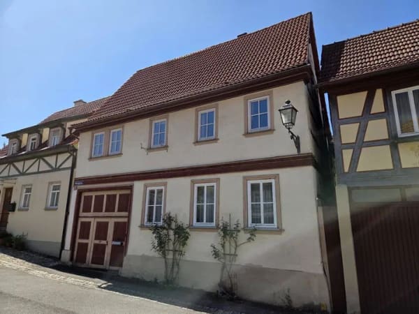 Immobilie in Königsberg in Bayern - Charmantes Stadthaus mit Innenhof und Gewölbekeller in zentraler Lage der Fachwerkstadt Königsberg - Bild 3