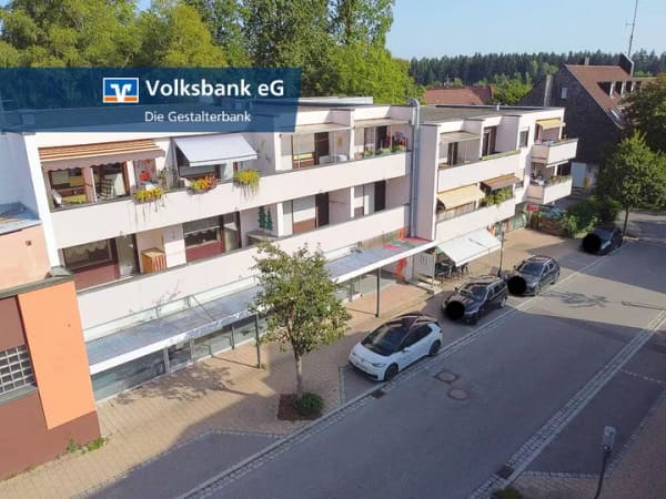 Immobilie in Königsfeld im Schwarzwald - *** Königsfeld - zentral gelegene 3-Zimmer- Wohnung zum Sofortbezug! *** - Bild 0