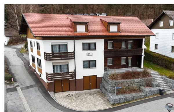 Immobilie in Gotteszell - Ein Wohnhaus mit Gastzimmer oder eine Frühstückspension. Ein Anwesen  für vielseitige Nutzung - Bild 0