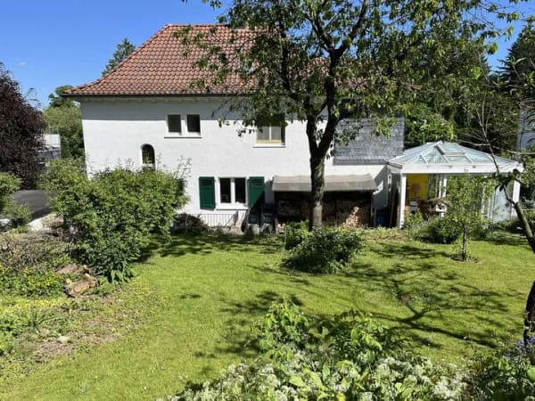 Immobilie in Hückeswagen - Attraktive 30er Jahre Villa mit großem Garten in 42499 Hückeswagen - Bild 1