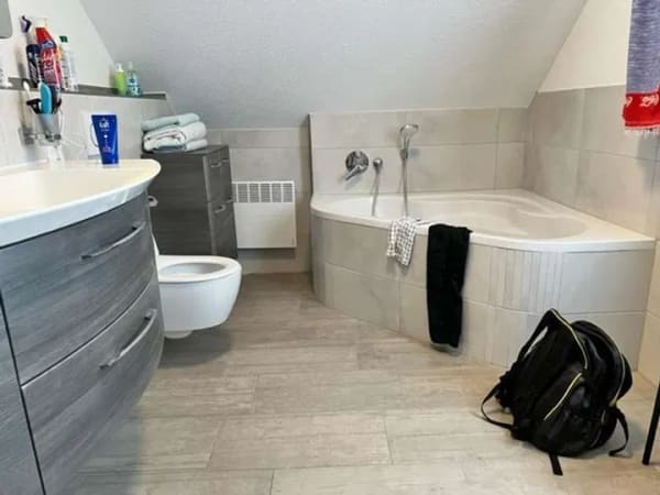 Immobilie in Görwihl - EFH neuw. 2 Garagen, Görwihl, Top Lage, Sackgasse, Areal 610m², Wärmepumpe - Bild 2