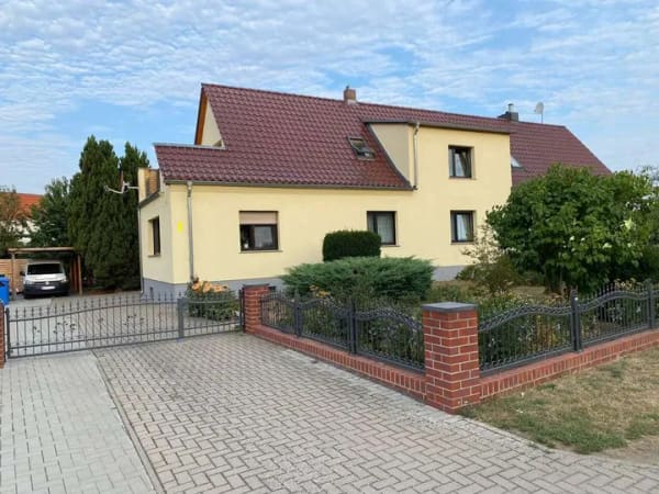 Immobilie in Seelow - Platz für zwei Generationen und ihre Hobbys - Bild 0