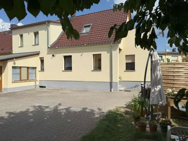 Immobilie in Seelow - Platz für zwei Generationen und ihre Hobbys - Bild 1