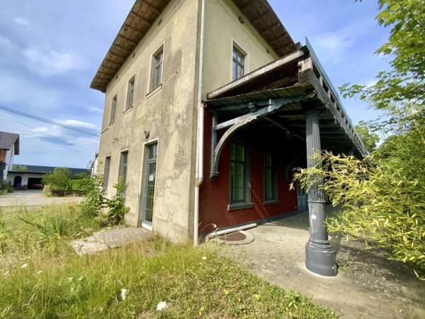 Immobilie in Ungerhausen - Ehemaliges Bahnhofsgebäude sucht neue Ideen. - Bild 1