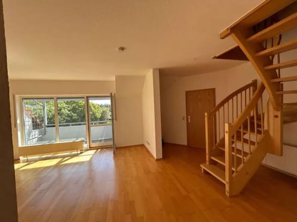 Immobilie in Adelsheim - Hier ist ihr neues Zuhause - 3 Zimmer mit Weitsicht und zusätzlichem Dachstudio - Bild 1